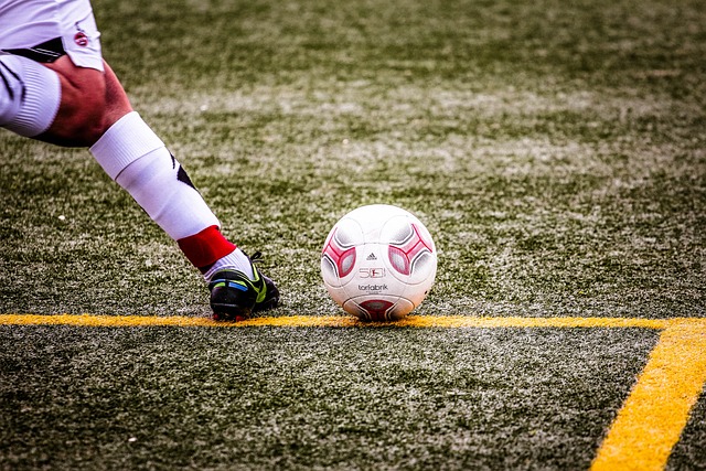 更是在球场 更是在球场